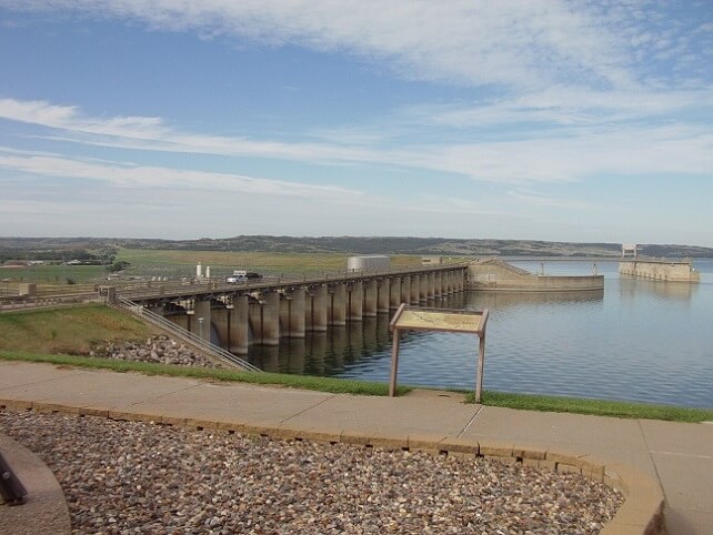 Fort Randall Dam.