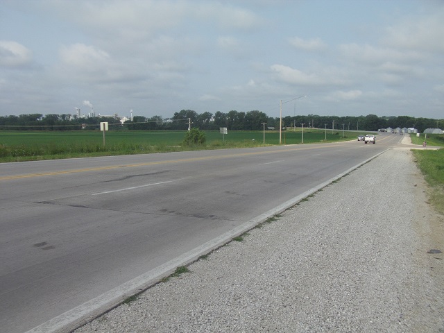 Turning onto county road 137 in Eddyville, IA