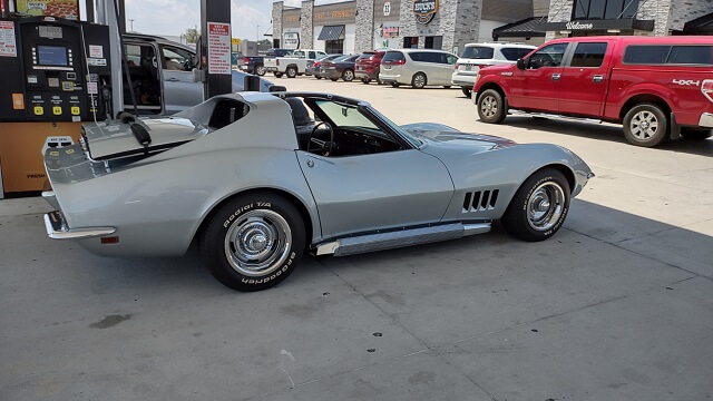 A 68 Corvette I saw while getting gas in Mount Vernon, IL.