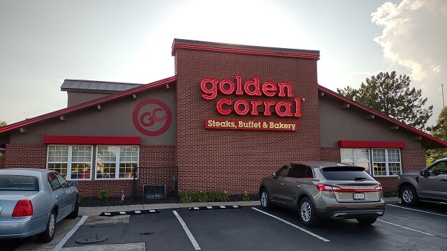 The Golden Corral restaurant where I ate supper in Evansville, IN.
