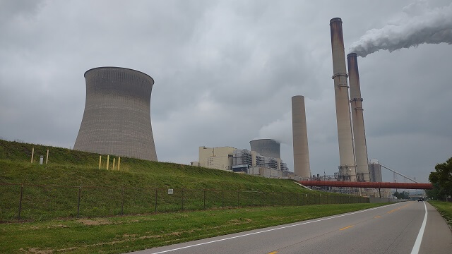A power plant along the Ohio River northeast of Gallipolis, OH.