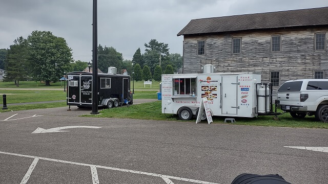 Food trucks in Racine, OH.