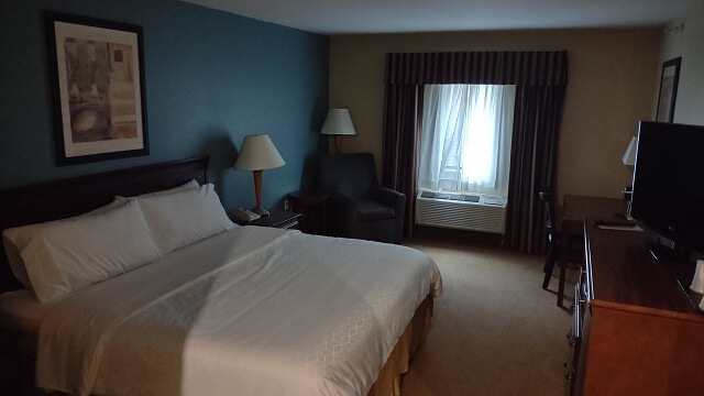 My hotel room at the Holiday Inn Express in Newell, WV.