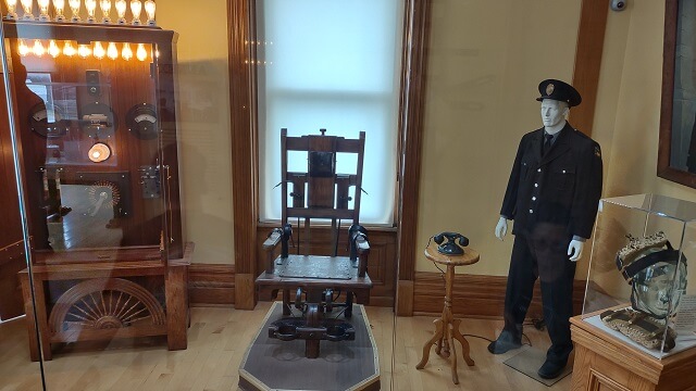The electric chair that was relocated to the OSR.