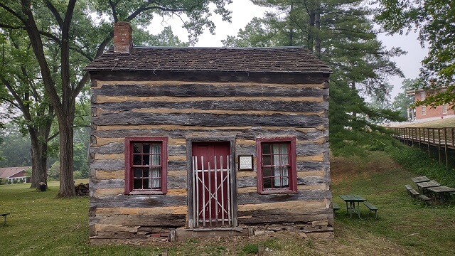 An old log cabin in Galena, IL.