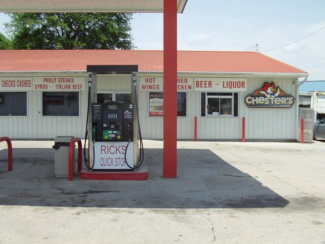 Stopping for gas in Mound City, IL.