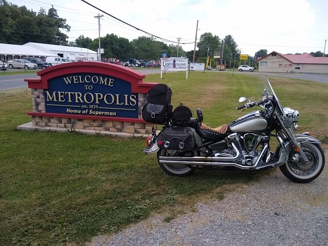 Arriving at Metropolis, IL.