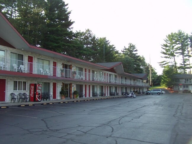 The Trails End Motel