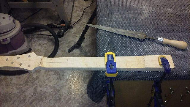 Shaping the back of the neck.