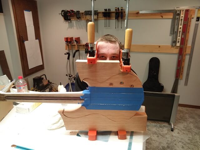 Gluing the body wings to the neck.