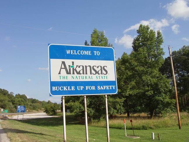Crossing the border into Arkansas.