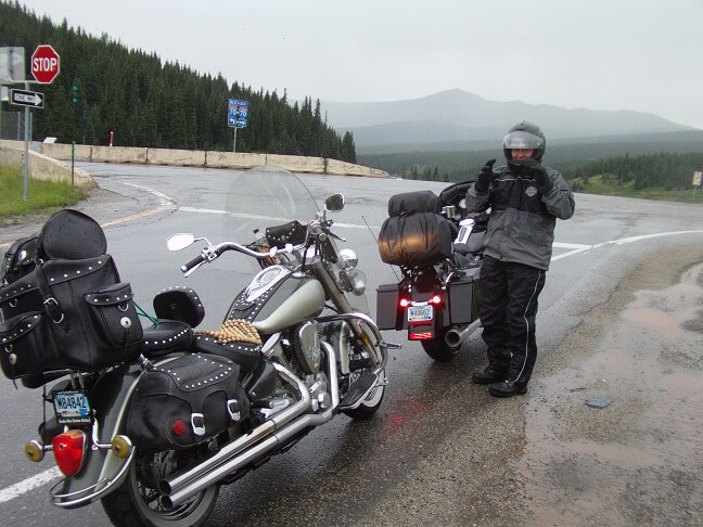 Putting on gloves at Vail Pass