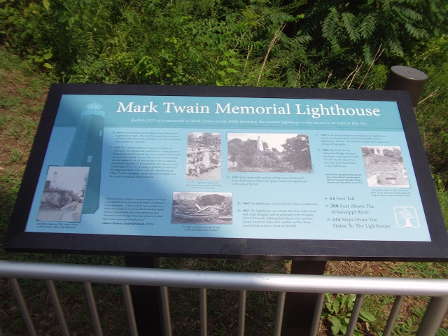 The informational sign at the Mark Twain Lighthouse