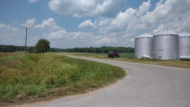 The Ohio River Scenic Byway south of Golconda, IL.