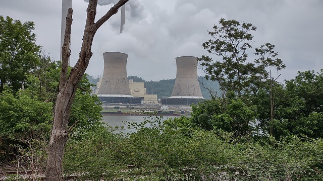 A power plant along the Ohio River east of Marietta, OH.